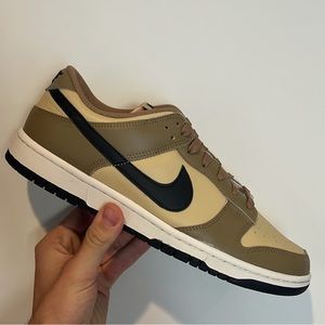 Nike Dunk Low (Womens 8)